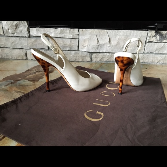 Authentic Gucci shoes - Picture 6 of 15